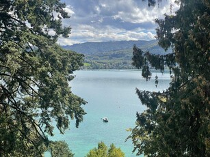 RARITÄT + DIREKT am SEE + DACHGESCHOSS + TERRASSE mit BLICK auf den ATTERSEE!