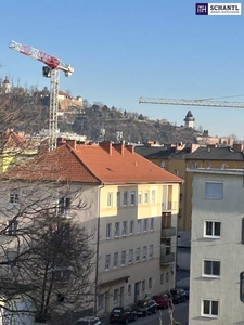 Eine Wohnung mit Blick auf den Grazer Uhrturm, einfach nur toll, schönes Badezimmer, eine sehr helle, gemütliche Wohnung - ab sofort zu mieten!