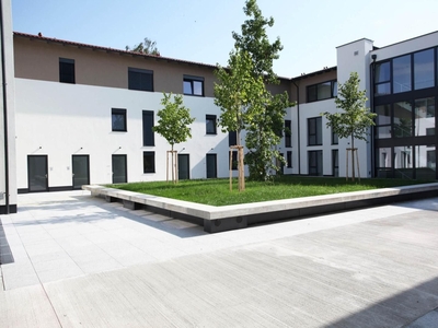 Moderne Dachgeschosswohnung inkl. Einbauküche und Loggia - Top A10