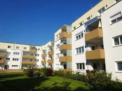 Moderne Wohnung mit Loggia und Tiefgarage