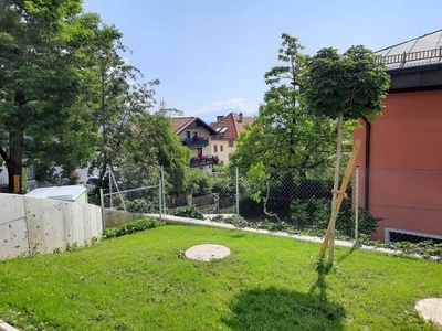 Sonnige 2-Zimmerwohnung mit kleinem Garten und Terrasse