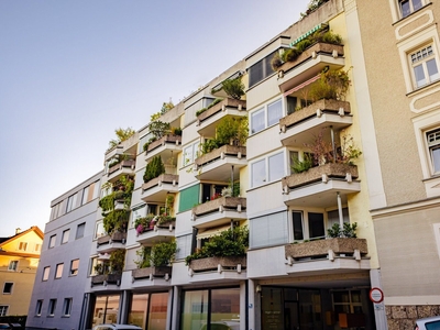 Urbanes Wohngefühl: 4-Zimmer-Wohnung mit Loggia - Nähe Linzergasse