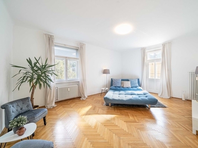 Wundervolle Altbau-Wohnung mit zeitlosem Flair in Salzburg Riedenburg