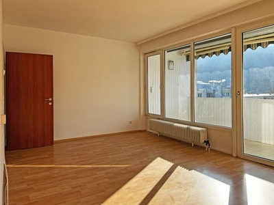 Südseitige 2 Zimmer-Wohnung mit Loggia inkl. PKW-Stellplatz