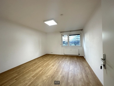 226 Immobilien: Pärchen & Studenten aufgepasst - 2-Zi-Wohnung in Uni Nähe zur Miete / WG-geeignet