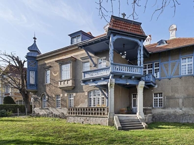 Leben in einem historischen Meisterwerk - Villa Pazelt in Bestlage von Bad Vöslau