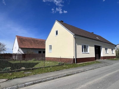 TOP gepflegtes Bauernhaus mit Garten und Stallgebäude