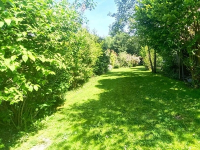 Gartenwunder!!! Sanierungsbedürftiges Einfamilienhaus in traumhafter Lage