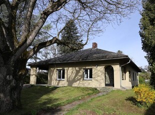 Romantischer, sehr geräumiger 6 Zimmer Bungalow im wunderschönen Grazer Bezirk Sankt Peter - Top PREIS-Top Lage und Top-Verkehrsanbindung!