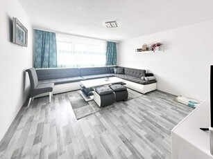 Traumhafte 3-Zimmer-Wohnung mit separater Küche, Lift, Parkplatz, u.v.m in Pradl!