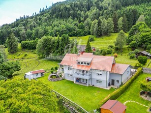 Wohnen mit Ausblick: Großzügiges Haus mit Gartenparadies und Ausbaureserve in Micheldorf