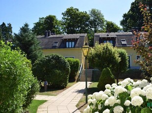 Elegantes Reihenhaus mit Garten beim Lainzer Platz´l