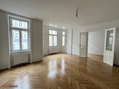 ERSTBEZUG - Helle 4-Zimmer Wohnung mit großer Wohnküche, Balkon, Abstellraum und Kellerabteil - nahe U3 Johnstraße/Meiselmarkt