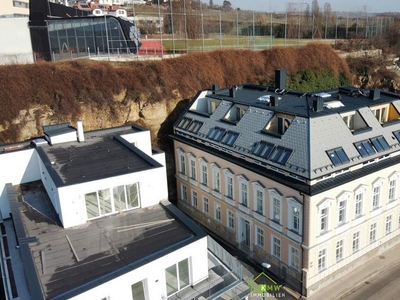 Hochwertige Dachgeschoßwohnung in ruhiger, zentraler Lage - Top 9