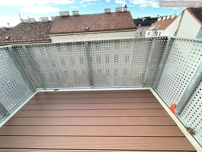 Neuwertige 2 Zimmer Wohnung mit Süd-Balkon! Top-Ausstattung!