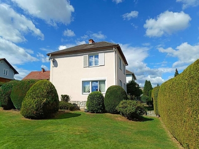 Bezauberndes Einfamilienhaus mit wundervollem Garten in sehr guter Lage!