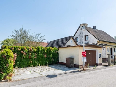 Einfamilienhaus in Siedlungslage wartet auf Revitalisierung!