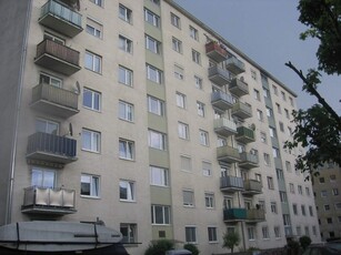 gemütliche und unbefristete 2-Zimmer-Wohnung mit Balkon