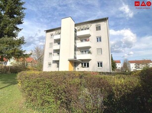 Sanierte Familienwohnung mit Balkon und Lift, zentrumsnah!