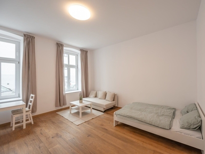 Short-term apartment in a good location of the 2nd district, 2-6 months, fully furnished!