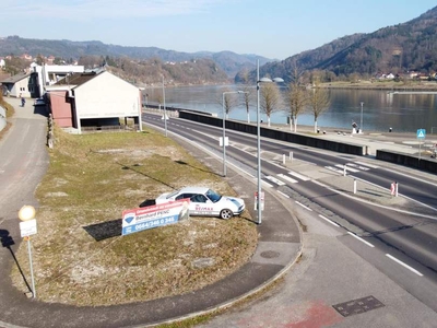 Gewerbegrundstück mitten in Grein mit Donaublick zu mieten!!