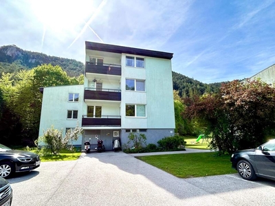 Gemütliche 3,5-Zimmer-Wohnung mit Loggia und Parkplatz in Gutenstein