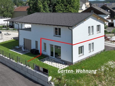 Eine Garten-Wohnung 59 m², mit 3 Zimmer, 13 m² Terrasse und 128 m² Gartenfläche.