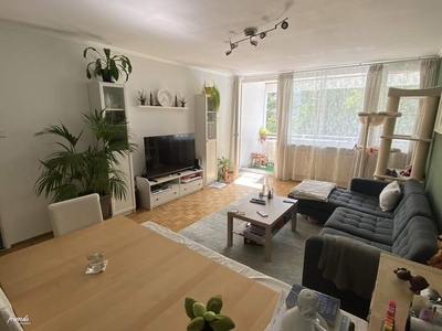 Tolle 3 Zimmer Wohnung mit Loggia!