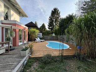 Zwei Einfamilienhäuser mit Garten, Sauna und Pool!