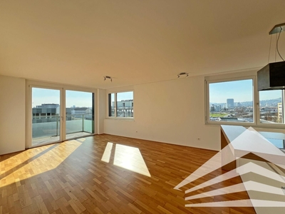 Moderne 2 Zimmer DG-Wohnung mit traumhaftem Ausblick!