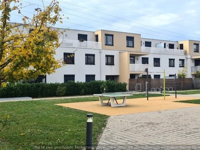 Niedrige Betriebskosten - 2 Zimmer Wohnung mit Balkon, hell und ruhig