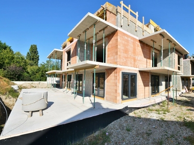 Sie lieben die Freiheit? Riesiger Süd-Garten + Große Sonnenterrasse + Ideale Raumaufteilung + TOP Neubauprojekt! Garage optional möglich! Jetzt zugrei