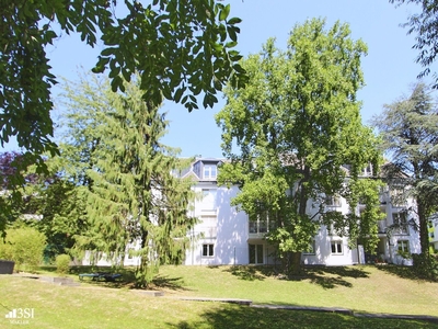 Sonnige Familienwohnung mit großem Garten