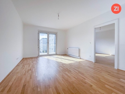 TOP renovierte 4- Zimmer Wohnung inkl. möblierter Küche und Balkon - Darrgutstraße