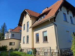 Jugendstil-Villa mit Garten und Garage