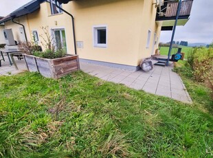 Liebevolle 3 Zi.-Garten-Wohnung mit Garage