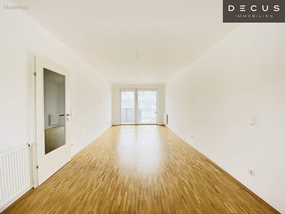 IM ULMENHOF | 2-ZIMMER WOHNUNG | BALKON