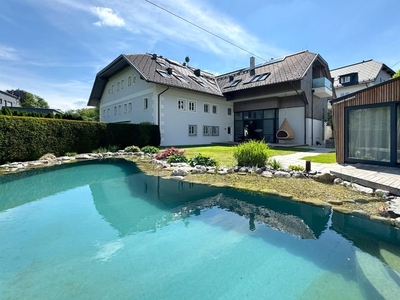 Design-Loft im Gutshof mit Schwimmteich in Salzburger Bestlage!