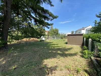 Großer Grund mit kleinem Haus (3 Zimmer, Garten, Terrasse, Garage)