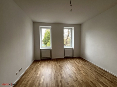 ERSTBEZUG - Helle 4-Zimmer Wohnung mit Wohnküche, Veranda, Kellerabteil ohne Lift - UNBEFRISTET