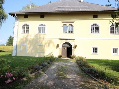 Wohnen in Schloss Rosenau