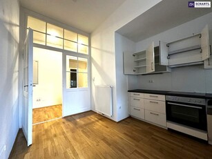 ALTBAUJUWEL Mitten in St. Leonhard in Nähe zur TU Graz! 3 Zimmer, Innenhofbalkon & wunderschöner Fischgrätparkett - gleich anfragen und begeistern lassen!