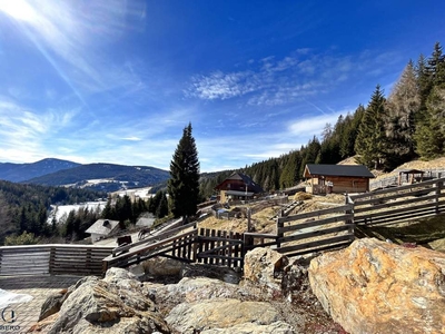 Exklusives Mehrparteienhaus mit Mischnutzung & atemberaubendem Bergpanorama Ausblick!