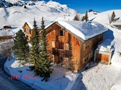 Einzigartiges Zuhause am Arlberg: Stilvolles Haus mit Schneegarantie