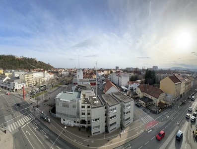 Gemütliche 2-Zimmer Eigentumswohnung mit Schlossbergblick