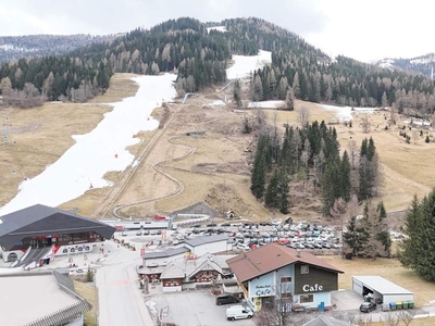 Neben der Skipiste! Liegenschaft in bester Lage von Bad Kleinkirchheim