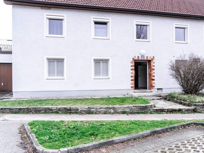 Zentrale Wohnung in Neuhofen an der Krems