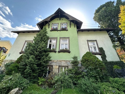 ***Historische Villa mit großartiger Gartenanlage***