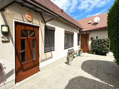 Nettes Einfamilienhaus/Bungalow