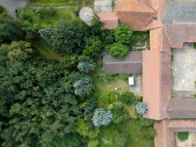 Bauernhof mit Charakter * LANDWIRTSCHAFTS / AGRARFLÄCHEN * Lagerhallen * direkt am Wald gelegen